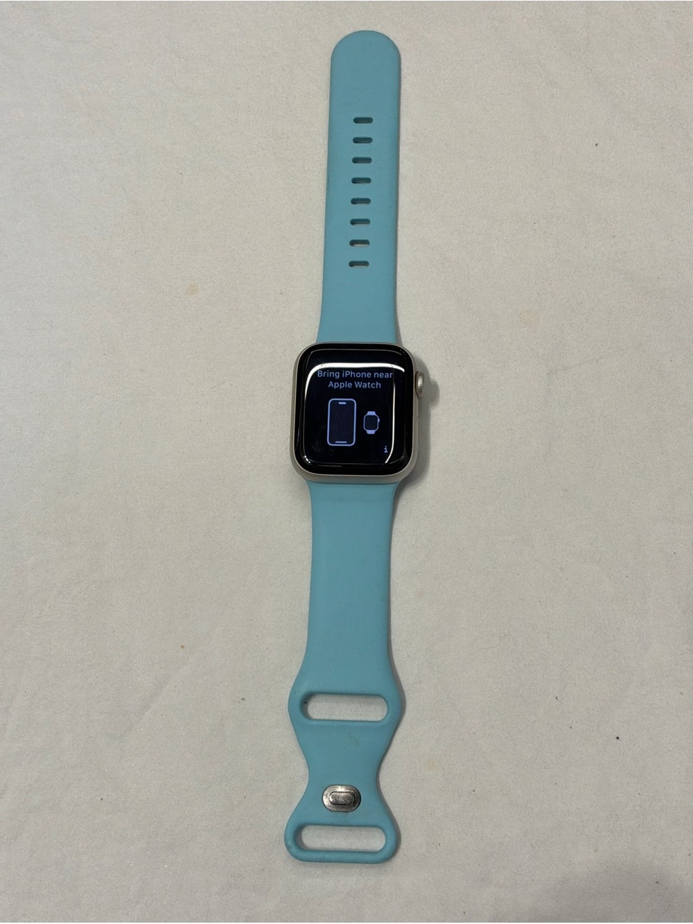 Apple Watch SE (2nd Generation) 40mm Aluminum with Sport Band - Low Battery Life